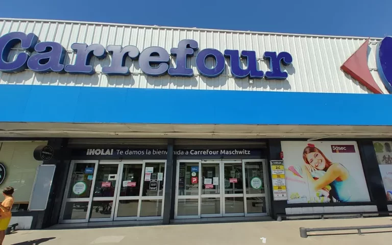 La Municipalidad de Escobar clausuró el supermercado Carrefour de Ingeniero Maschwitz