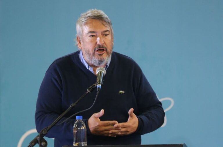 La Provincia advierte que no va a poder pagar los subsidios a los colectivos