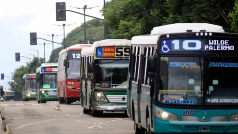 Se demora el aumento de colectivos en el AMBA