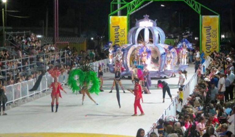 Dolores presentó el Carnaval del Sol 2024