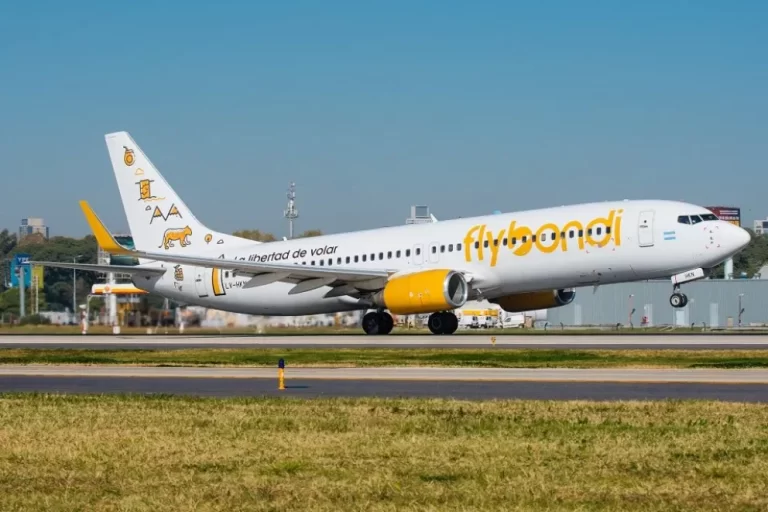 Flybondi mantendrá hasta abril la ruta Buenos Aires-Mar del Plata