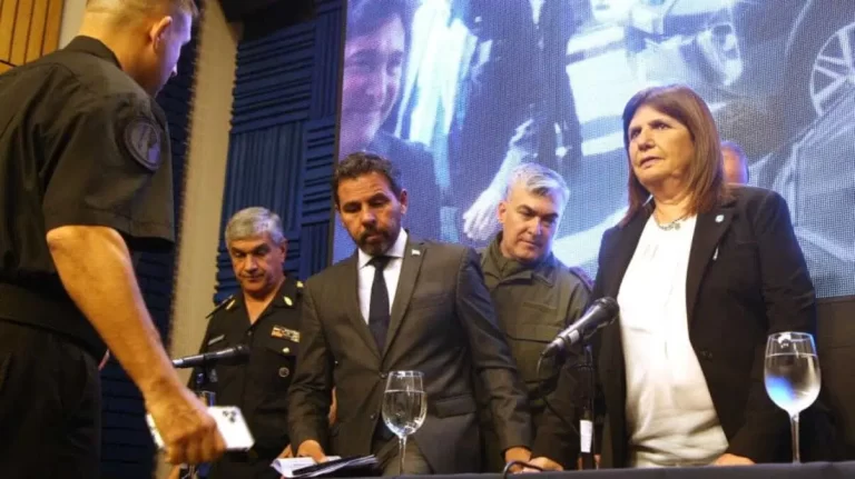 La PSA liberó el ingreso a Aeroparque, pero continúa el paro