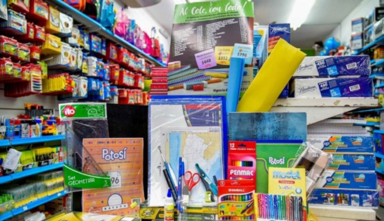 La canasta escolar cuesta un 450% más que el año pasado