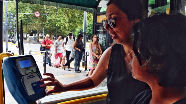 El Gobierno reducirá los subsidios a las empresas de transporte