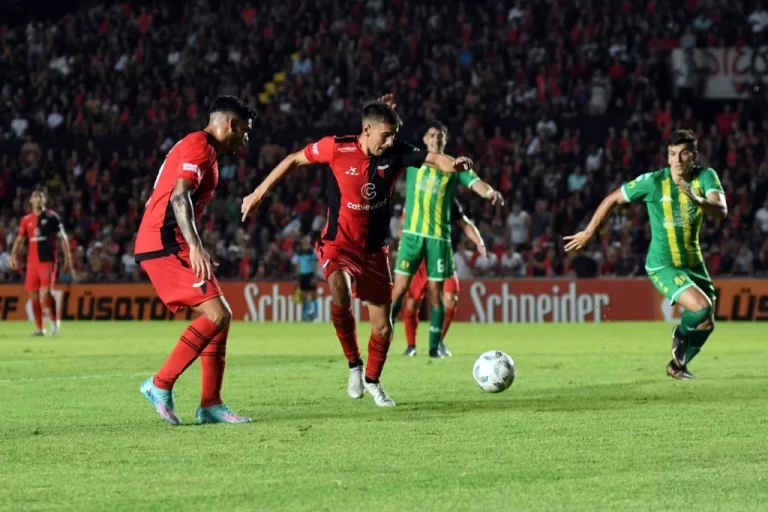 Aldosivi empató con Colón en Santa Fé