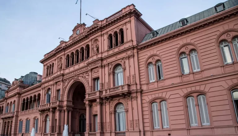 En el #8M, el Gobierno anunció que cambiará el nombre del Salón de las Mujeres de la Casa Rosada