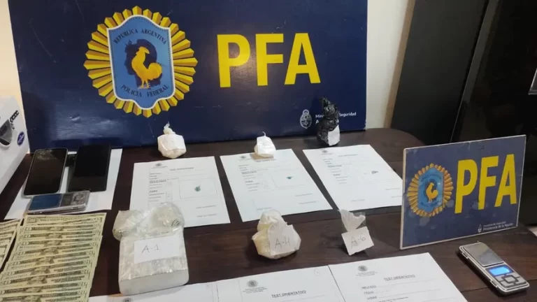 La Policía Federal detuvo a un hombre por narcomenudeo en la modalidad delivery en Chascomús