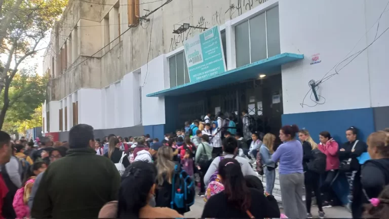60 escuelas bonaerenses que se quedan sin quinta hora de clases