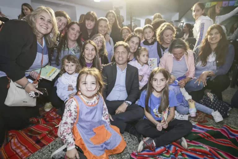 Axel Kicillof encabezó la inauguración de la Escuela de Educación Artística N°1 en Miramar