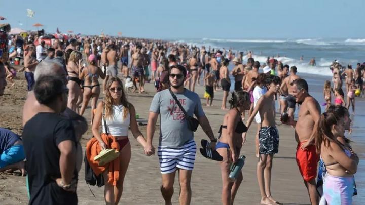 Más de 3 millones de personas viajaron durante el fin de semana exta largo