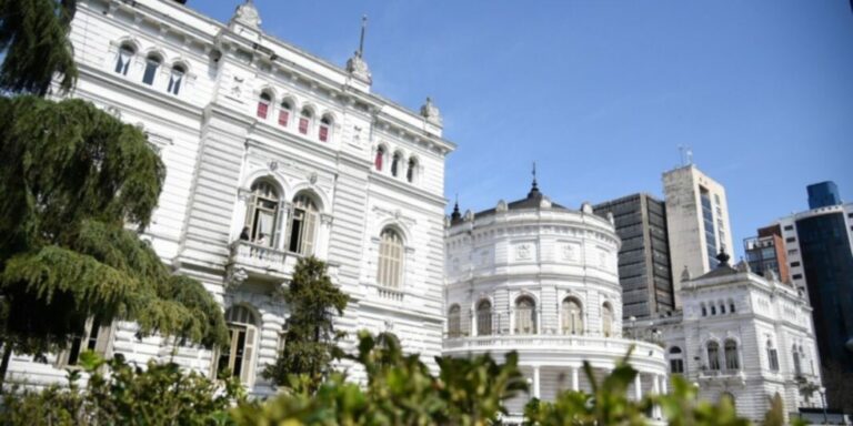 La UCR vuelve a la carga por el debate por la autonomía municipal