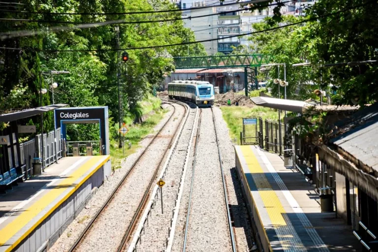 Los ramales del tren Mitre circulan con demoras y cancelaciones