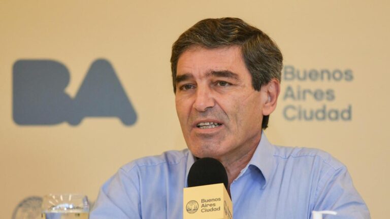 Dengue en la Ciudad: Fernán Quirós aseguró que el brote está «en la fase final»