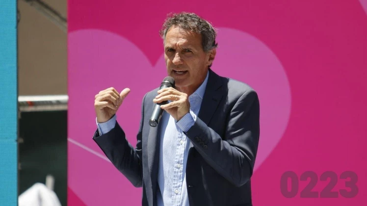 Katopodis junta adeptos para rechazar la Ley de Bases