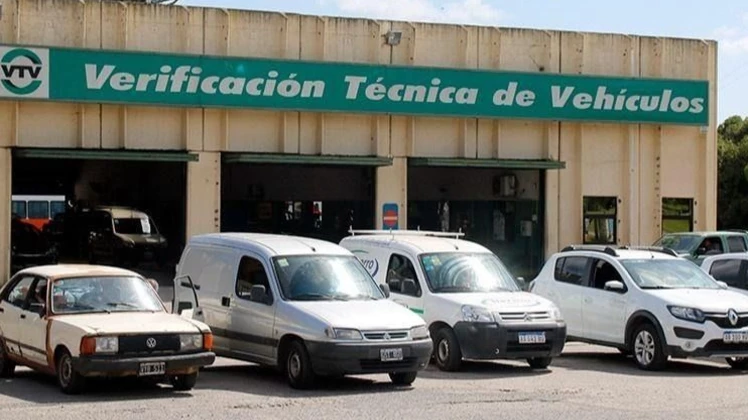 La Provincia bonificará el 50% de la VTV a los taxis, remises y transportes escolares