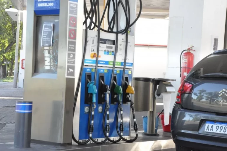 Aumentaron la nafta y el gasoil