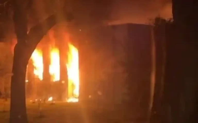 Impactante incendio en la casa de una fiscal en el country Grand Bell