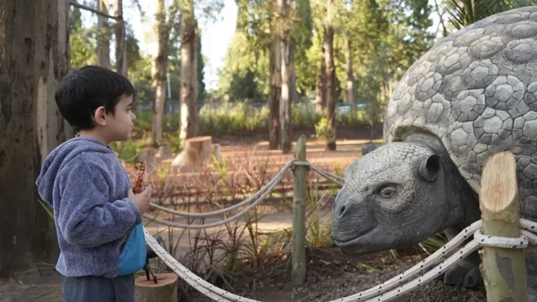 Travesía Dino, el Parque Jurásico de Merlo