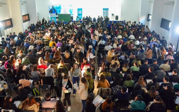 Más de 1.300 estudiantes rindieron examen para realizar residencias en la Provincia