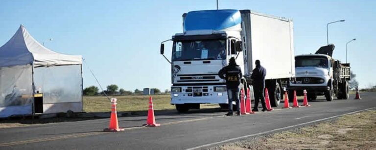 Restringen la circulación de tránsito pesado en rutas y autovías bonaerenses