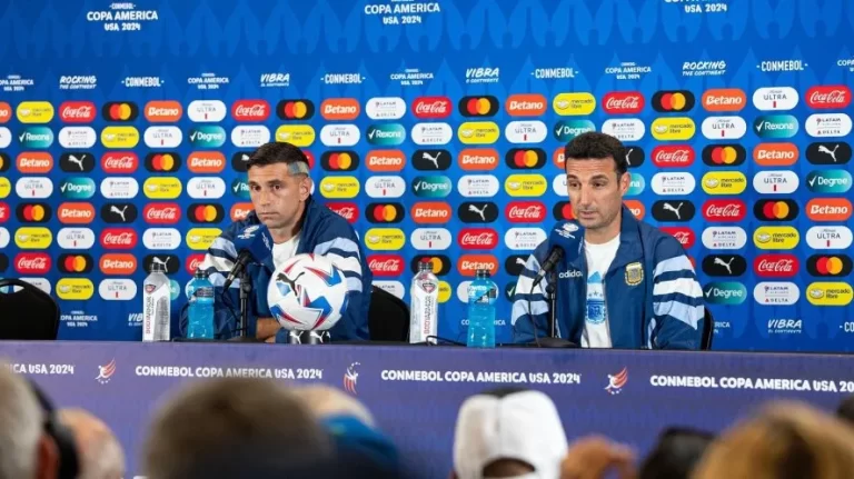 Scaloni respaldó a Bielsa en la previa a la final de la Copa América