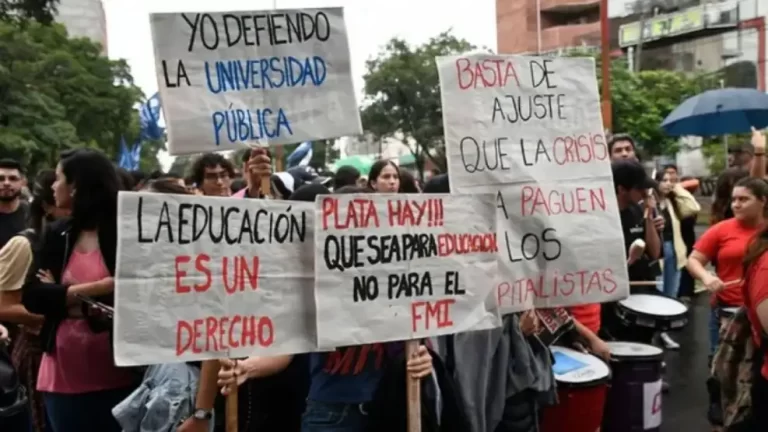 Las Universidades Nacionales convocaron a un paro de 72 horas
