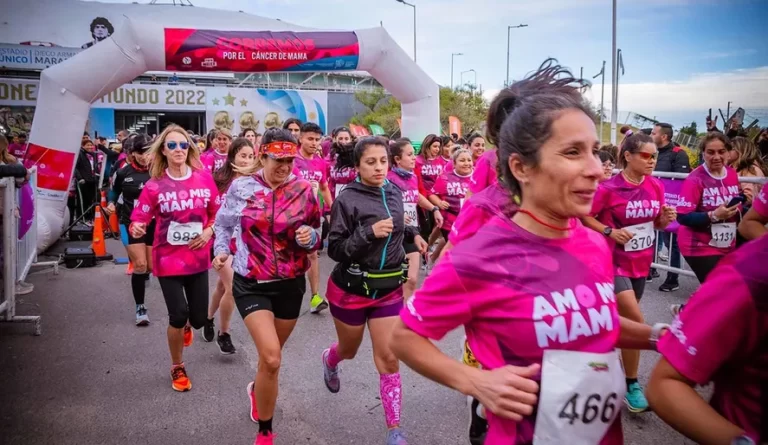 “Amo mis mamas”: segunda edición de la carrera por la concientización del cáncer