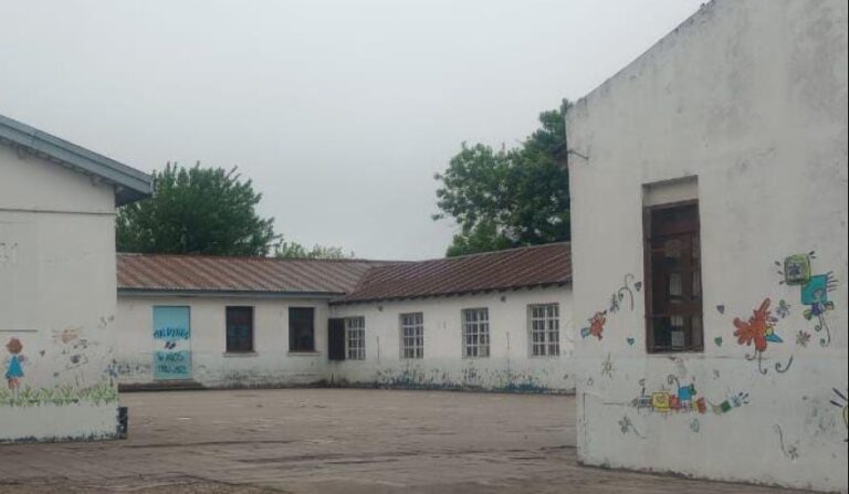 Robo en escuela de La Plata deja sin clases a mil alumnos