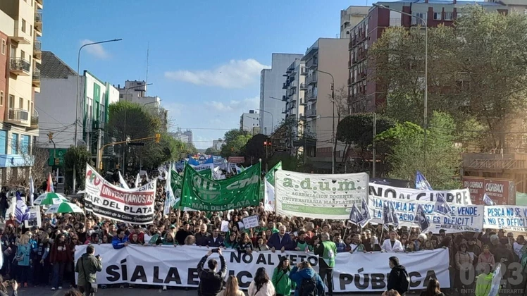 La semana arranca con un paro de 48hs en las Universidades