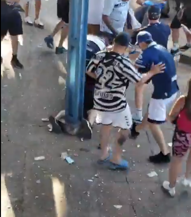 Violento enfrentamiento entre barras de Gimnasia en el partido ante Newell’s
