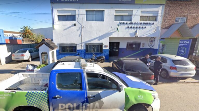 Florencio Varela: Un cadáver en la vía pública