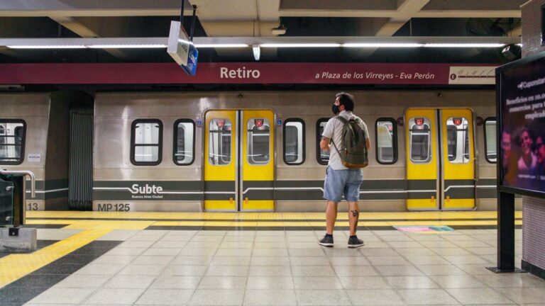 Paro en el subte por la muerte de un trabajador expuesto al asbesto