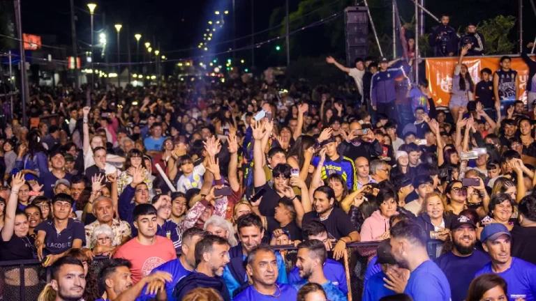 Festejo multitudinario en Berazategui