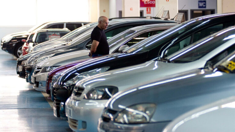 La venta de autos usados cayó casi un 12% el último mes