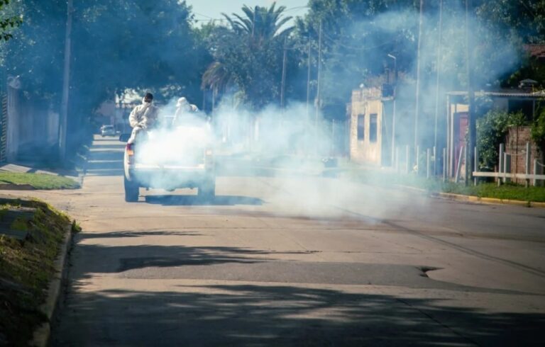 Nuevos operativos de fumigación contra el dengue en Quilmes