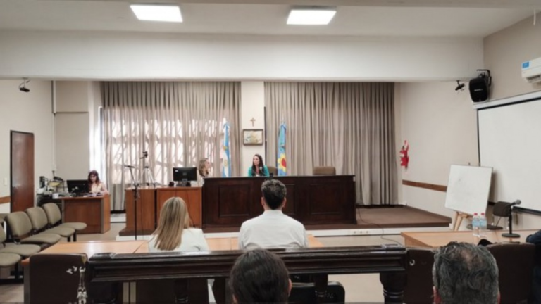 Piden 20 años de cárcel para un hombre que mató a dos vecinos de la ribera