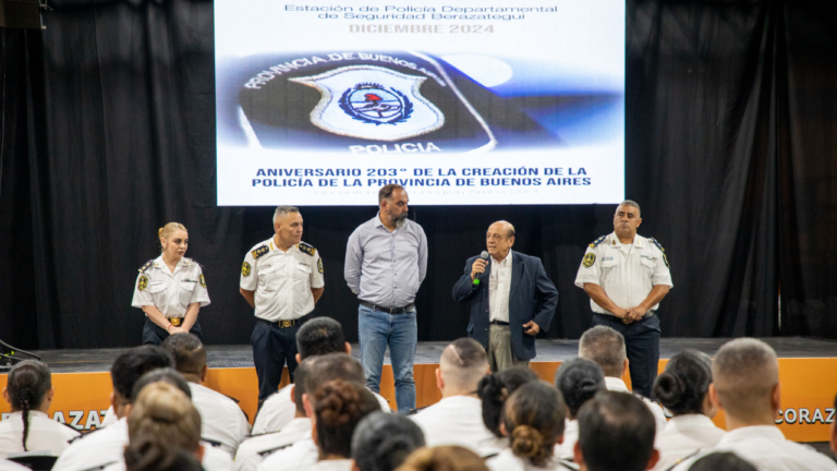 La policía de la Provincia celebró su 203° aniversario