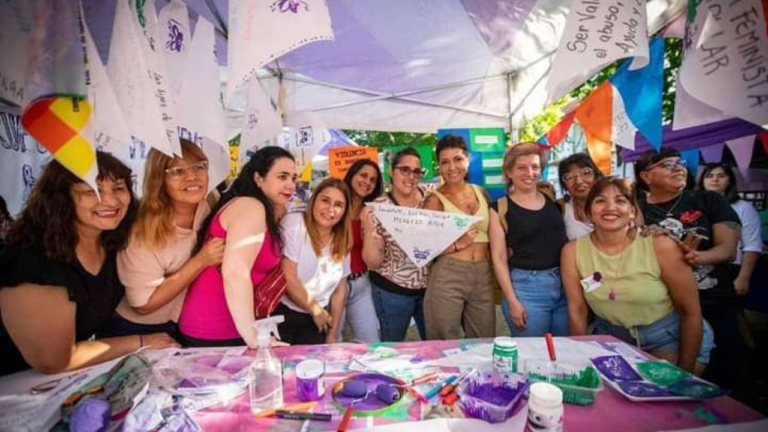 Mayra Mendoza estuvo presente en la muestra de fin de año “La Pallamay”