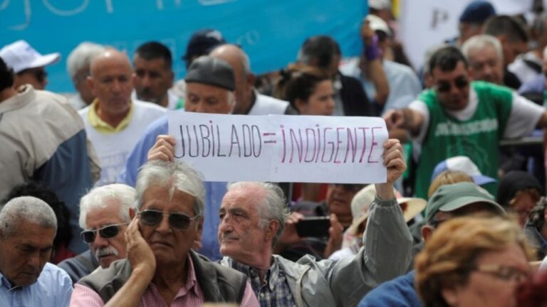 Alarmante: 1 de cada 3 jubilados vive en la pobreza