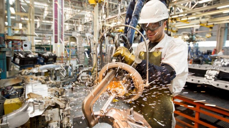 La economía argentina cerró el 2024 con uan caída del 2,9%