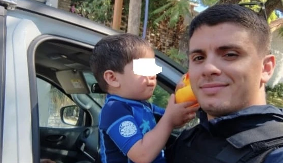 Familiares de un joven fallecido en un accidente de tránsito en Bernal buscan testigos para esclarecer los hechos