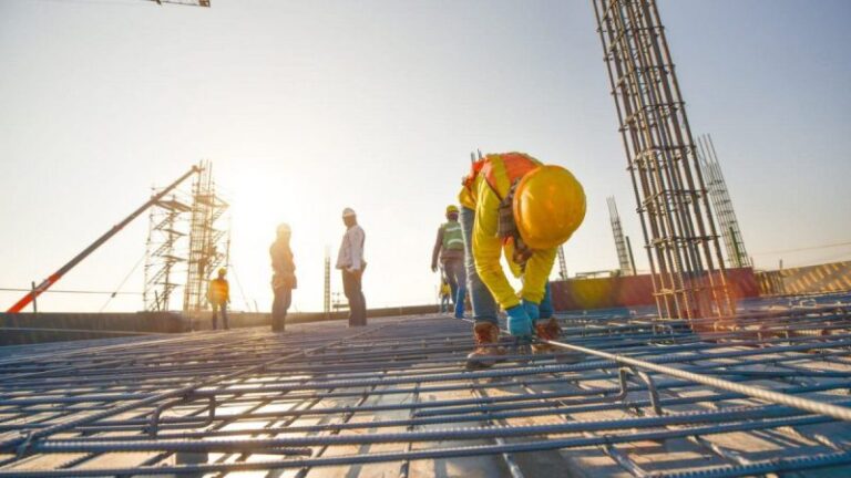 Crisis de la construcción: el 2024 cerró con una caída histórica en despachos de cemento