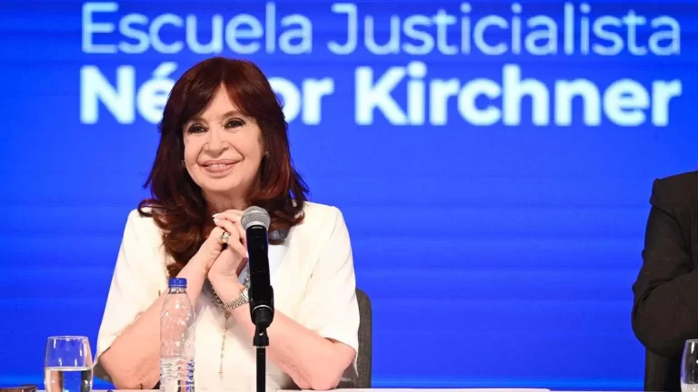Cristina Kirchner le puso límites a Milei: «el derecho a la prosperidad y a la felicidad no se puede violar»
