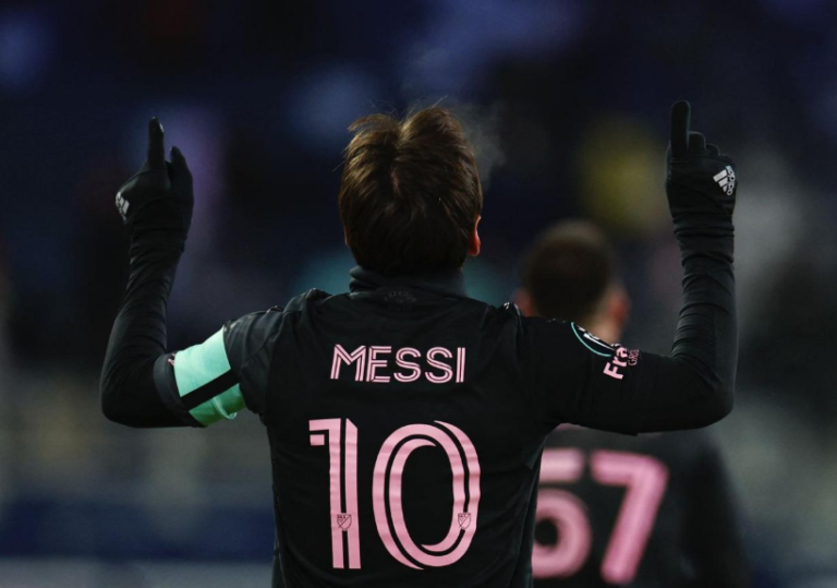 Golazo de Messi para el triunfo por Concachampions