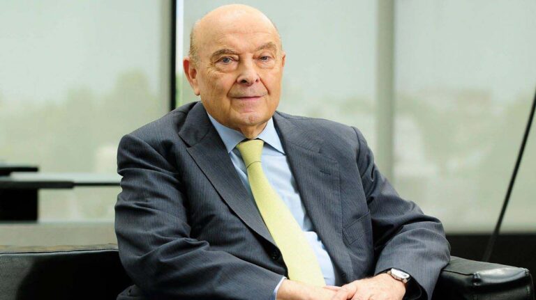 Del apoyo a la advertencia: sigue la disputa entre Cavallo y Milei