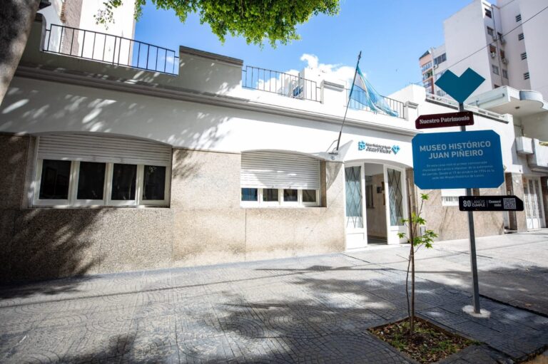 Julián Álvarez recorrió la obra integral del Museo Piñeiro en Lanús