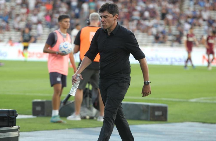 El Cacique Medina dejó de ser el DT de Talleres de Córdoba