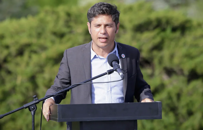 Prohíben la circulación de dos personas en moto