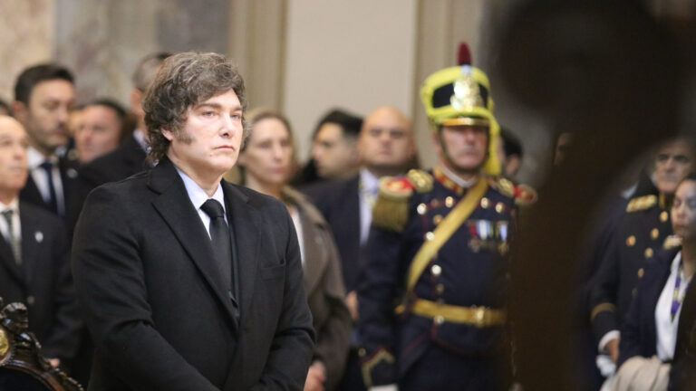 Tensión en el tedeum: Milei evitó saludar a su vicepresidenta y a Jorge Macri