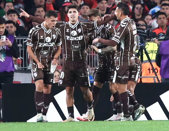 Sorpresa en el Apertura: Todos los visitantes avanzaron a semifinales